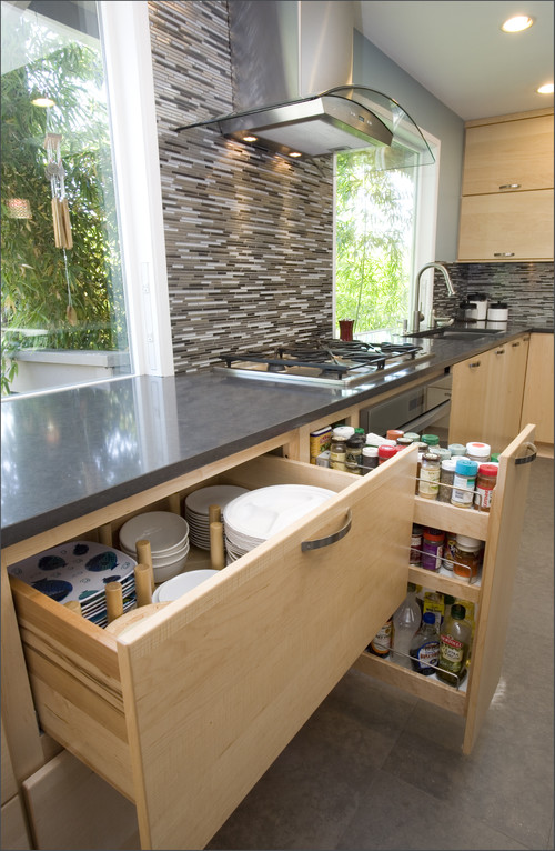 Base Pullout Cabinet and Base Dish and Bowl Cabinet